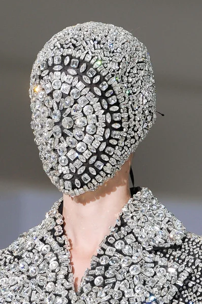 Maison+Martin+Margiela+Fall+2012+Details+XlGGDUqkWi8l.jpg