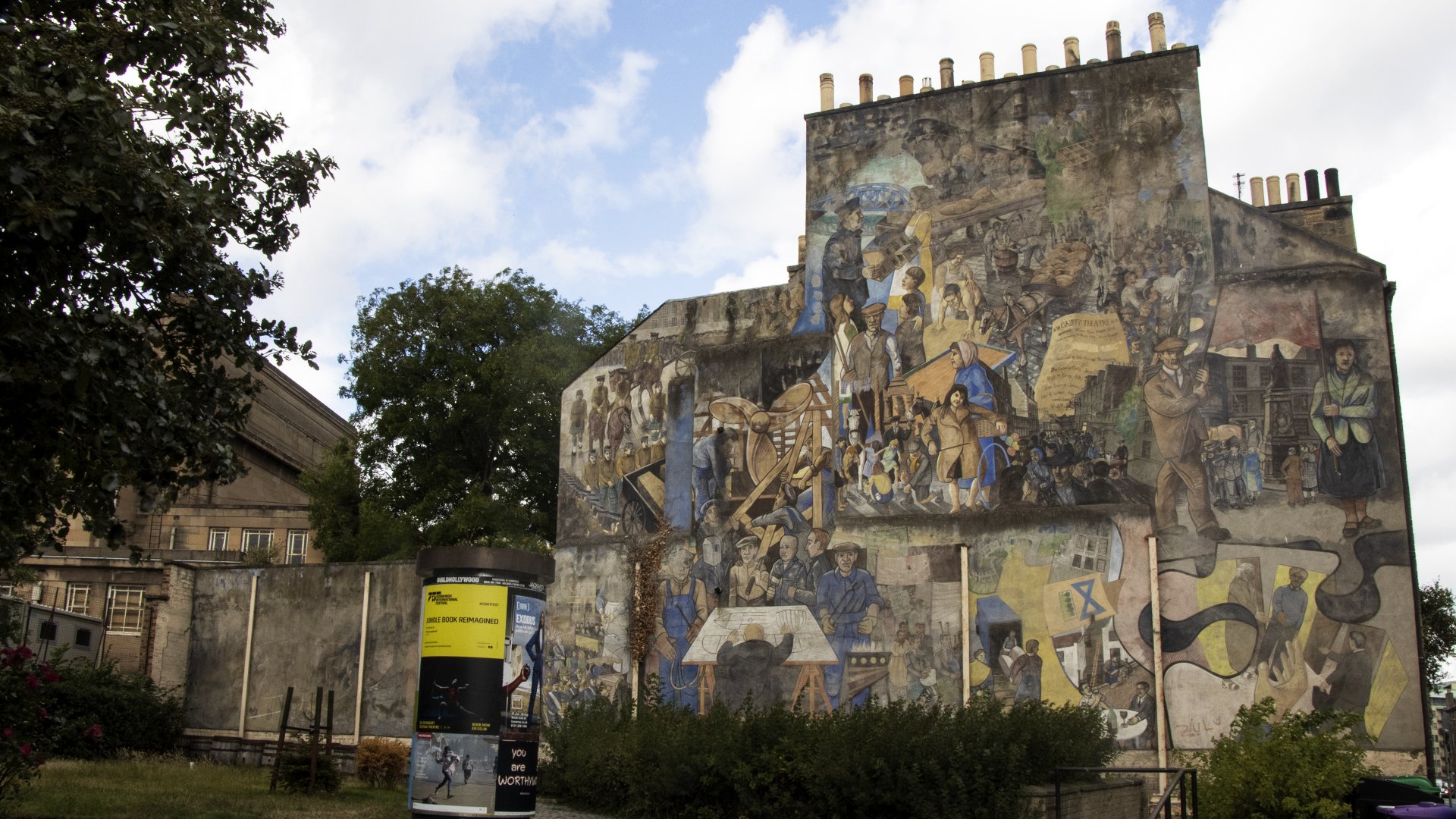 A photograph of the mural in 2022