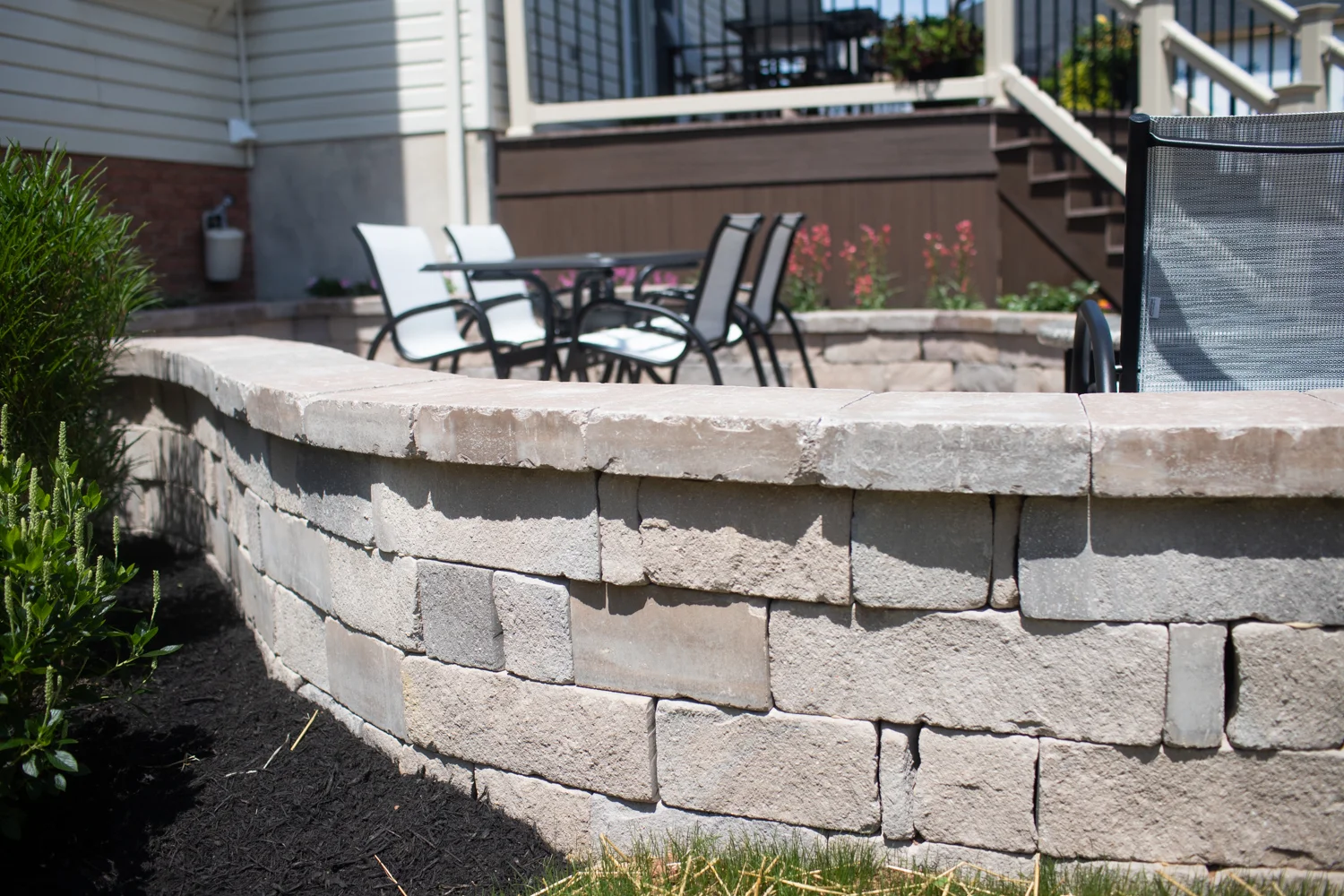 Landscaping_Corner_paver_patio-15.jpg