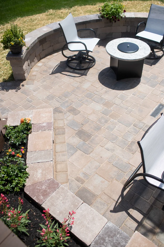 Landscaping_Corner_paver_patio-23.jpg
