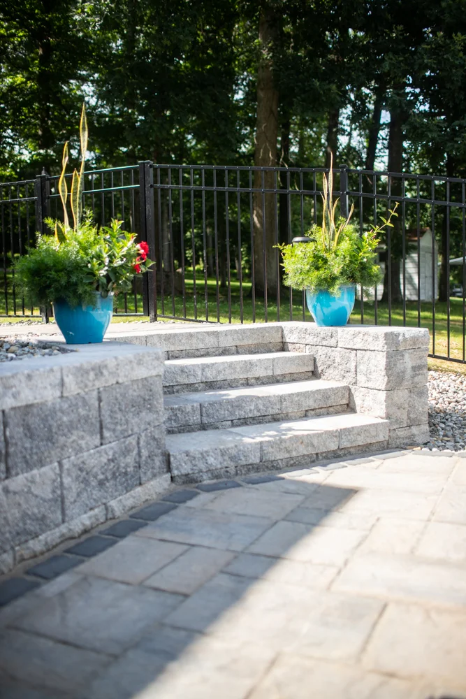 Landscaping_HiddenPool_patio_fence_wall-6.jpg