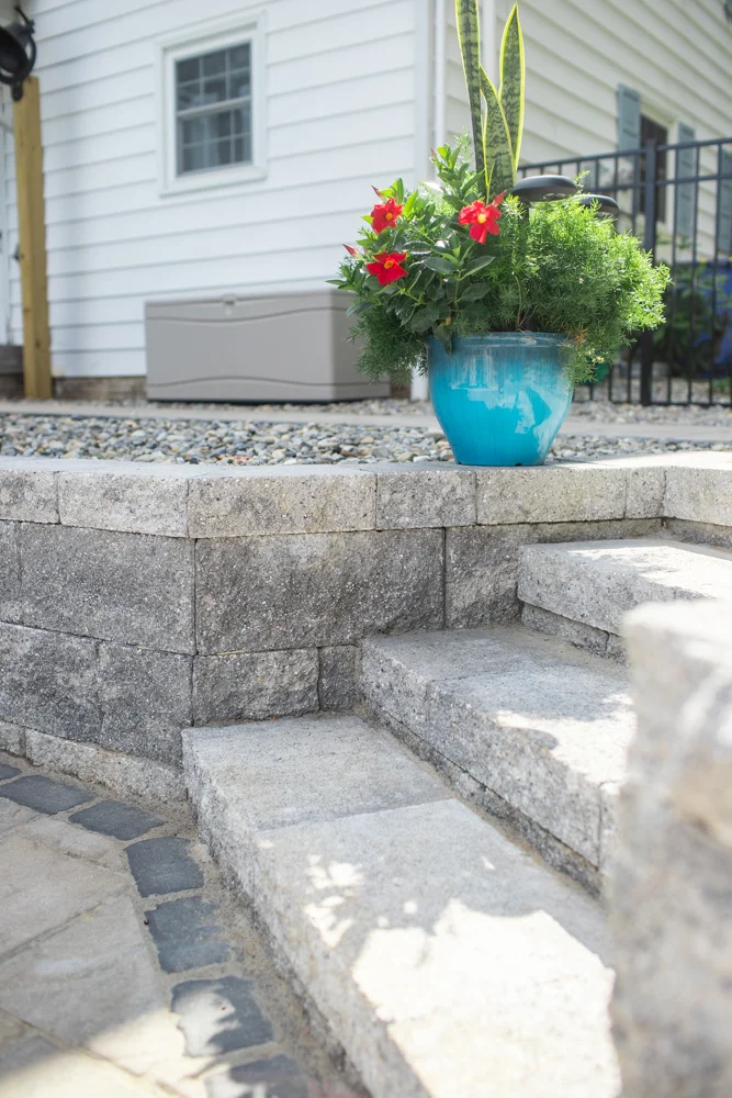 Landscaping_HiddenPool_patio_fence_wall-31.jpg