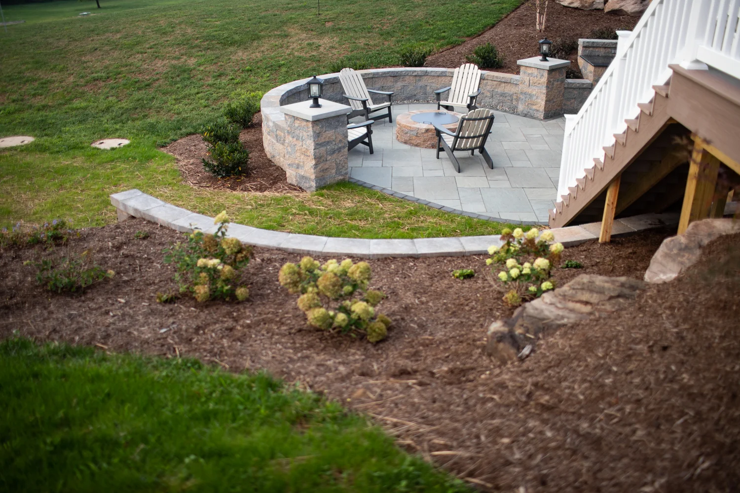 Landscaping_Newberrytown_patio_outdoor_kitchen-35.jpg