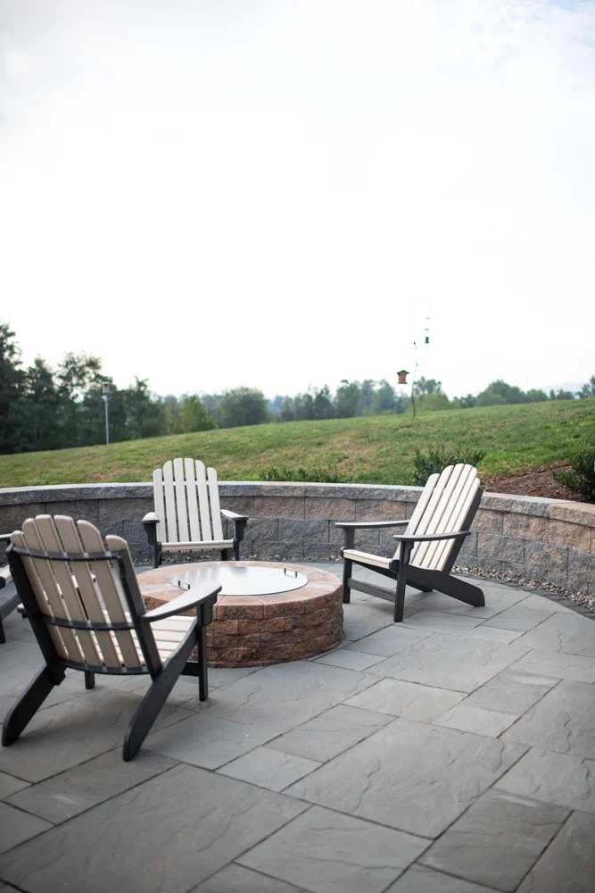 Landscaping_Newberrytown_patio_outdoor_kitchen-21.jpg