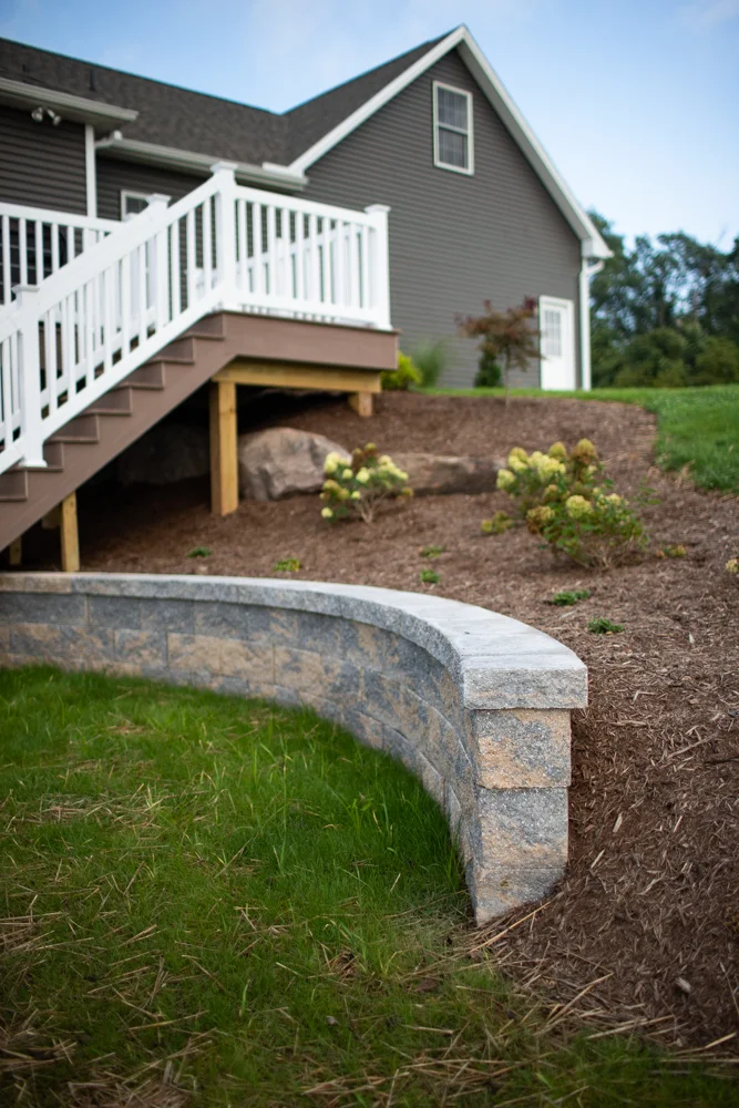 Landscaping_Newberrytown_patio_outdoor_kitchen-17.jpg