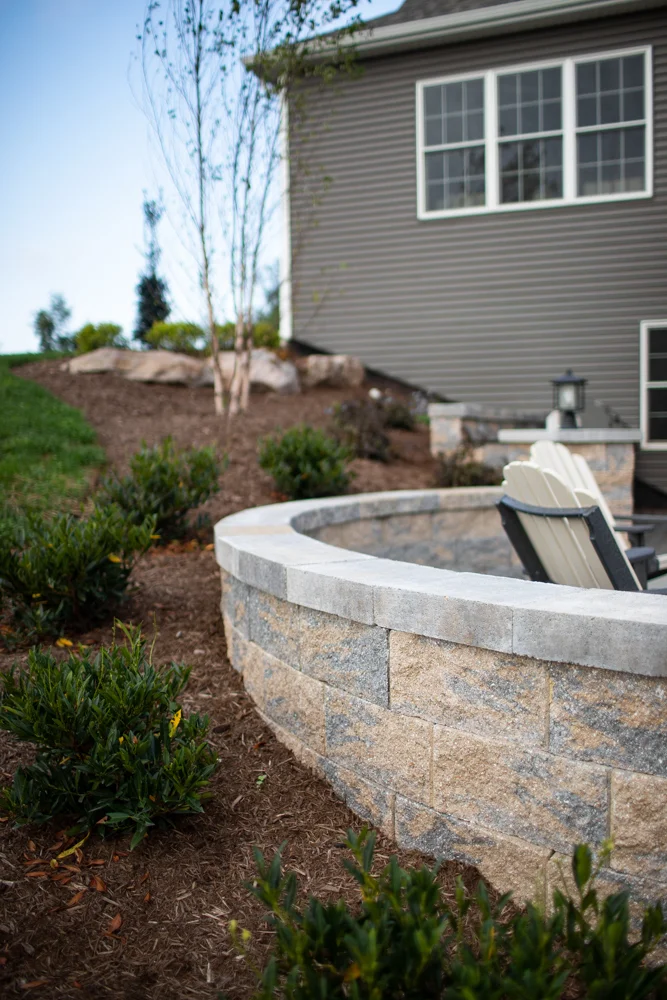 Landscaping_Newberrytown_patio_outdoor_kitchen-16.jpg