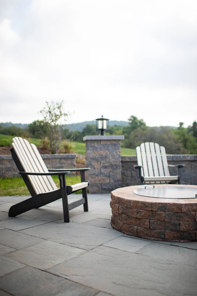 Landscaping_Newberrytown_patio_outdoor_kitchen-10.jpg