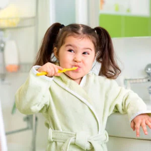 girl-brushing-teeth-300x300.jpg