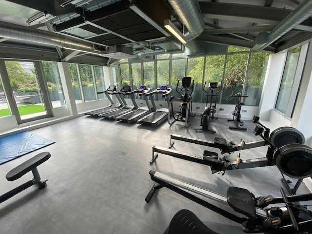 Building a Healthy Workplace – Benefits of Installing a Staff Gym