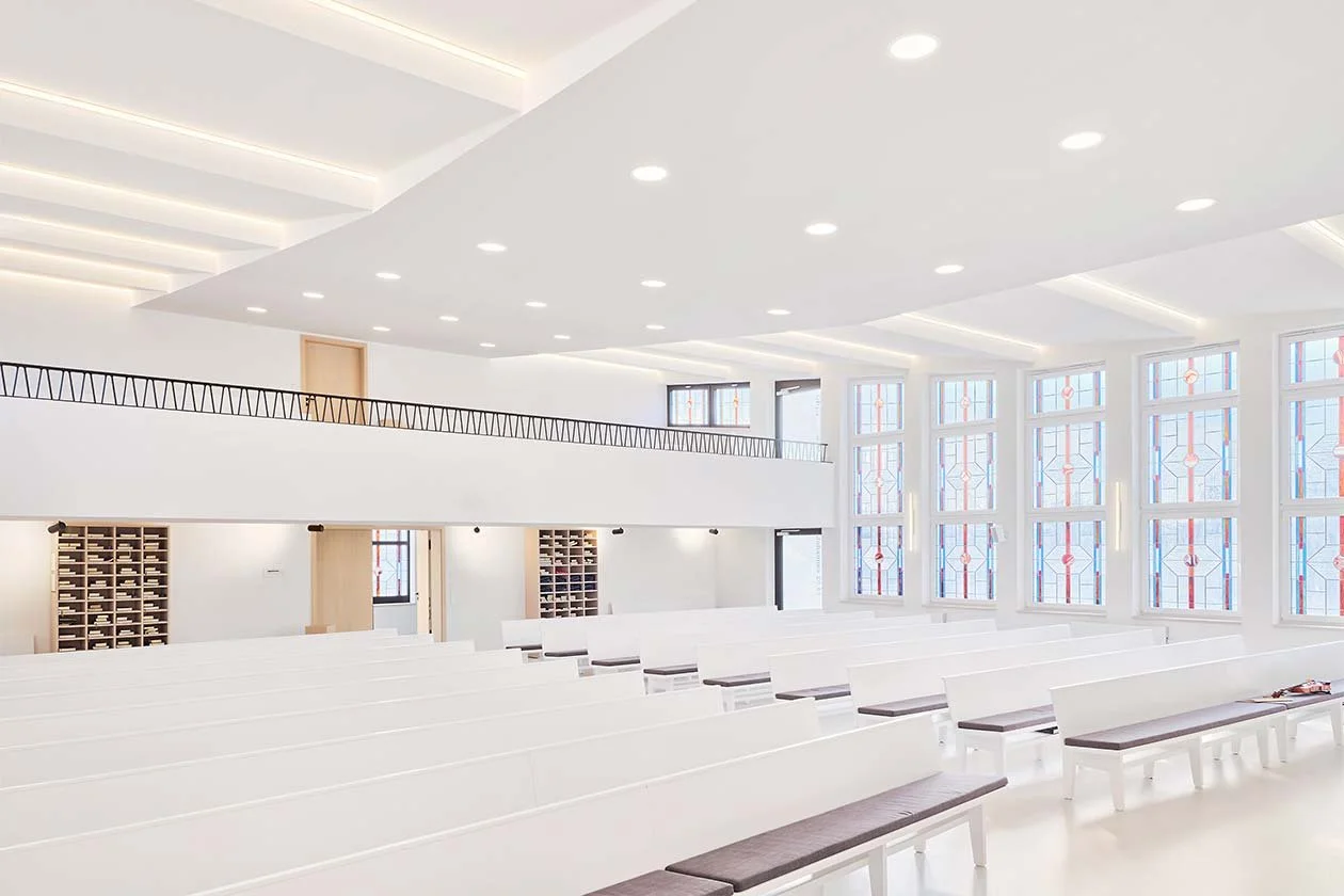 Die Kirche wird als lebendiger Gemeinschaftsort neu nutzbar – ein Ort der Begegnung und des Austauschs für die Gemeinde.