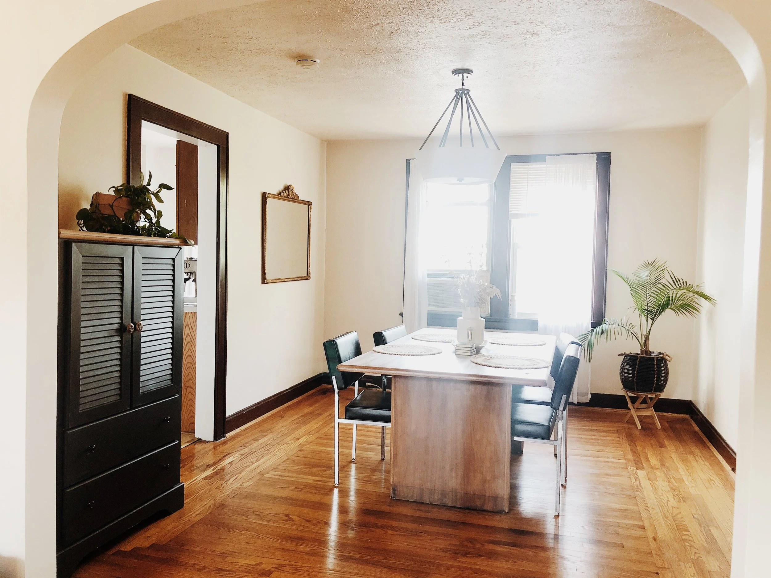 dining-room-wide.jpeg