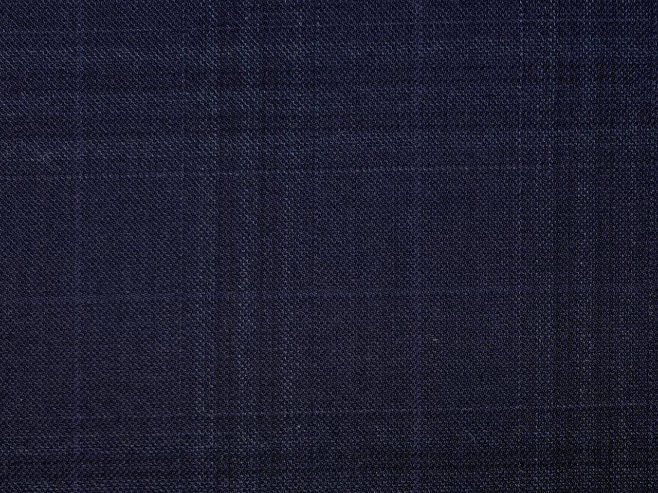 100% Super 200's Wool; 230g