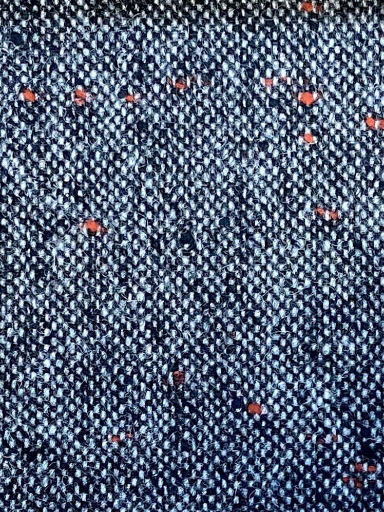 100% Lambswool; 340g