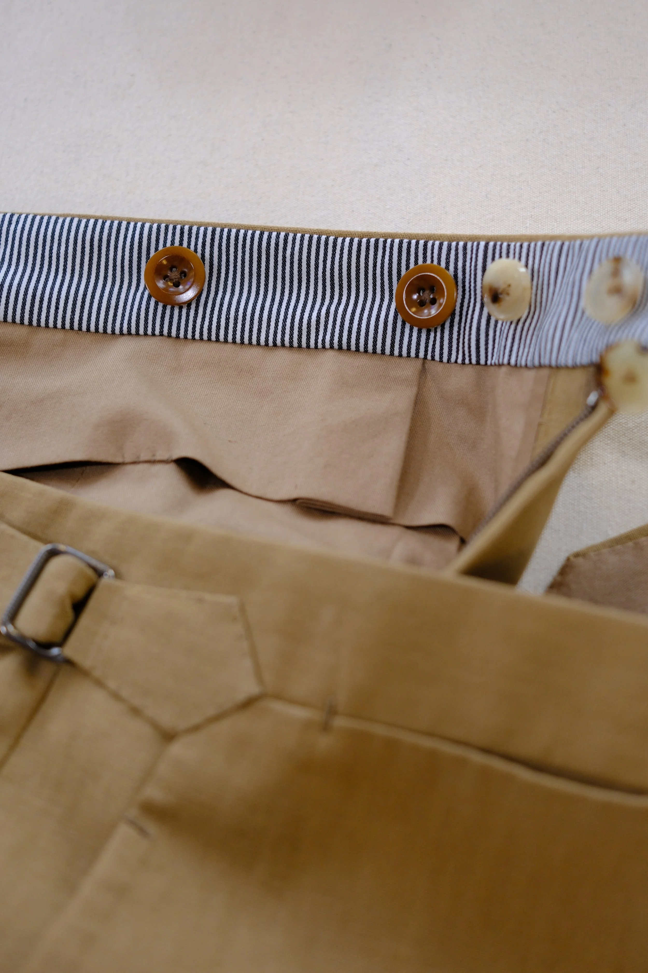 Solbiati Art Du Lin Suit Trousers Brace Buttons and Curtain