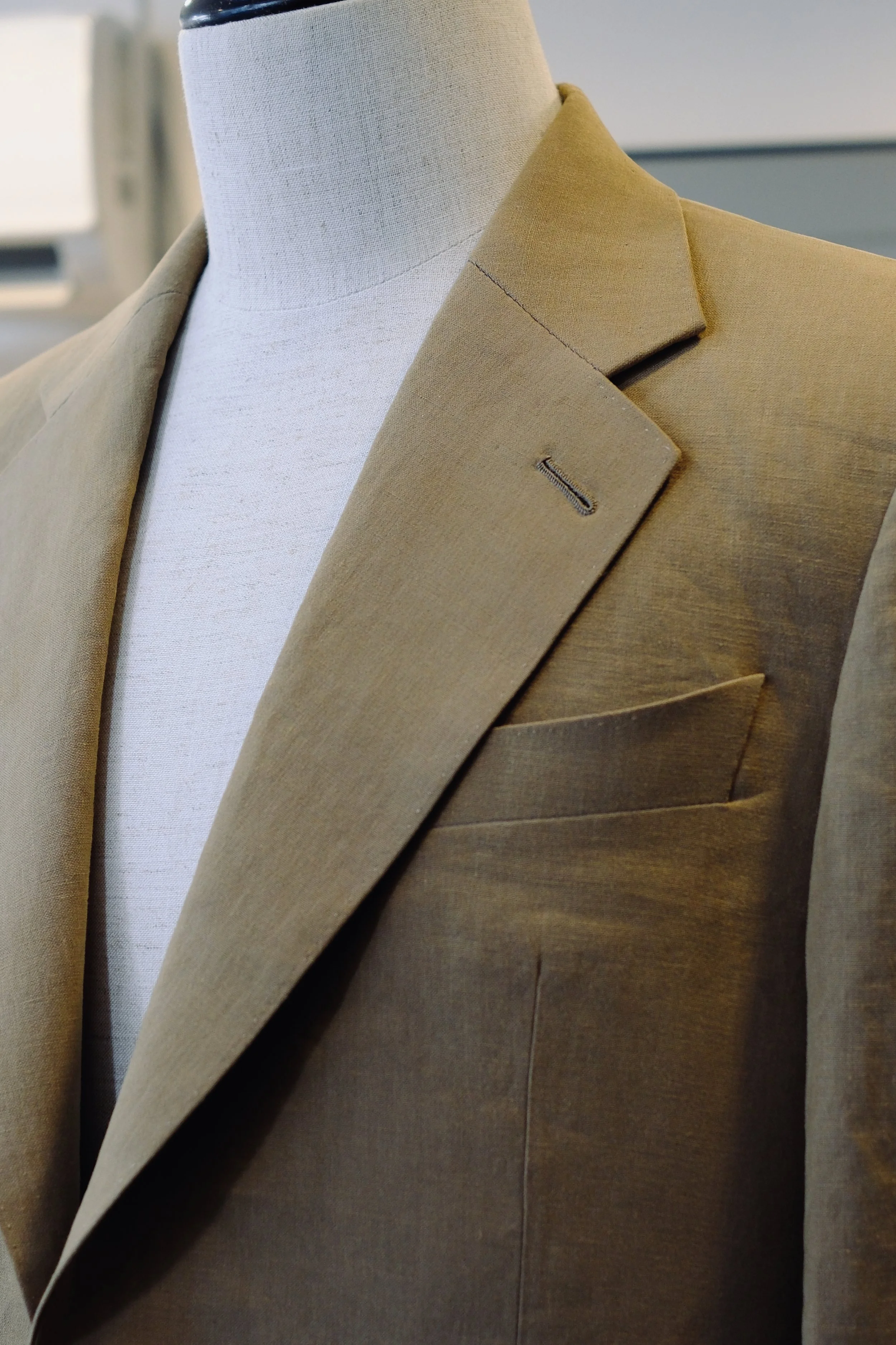 Solbiati Art Du Lin Suit Lapel Roll