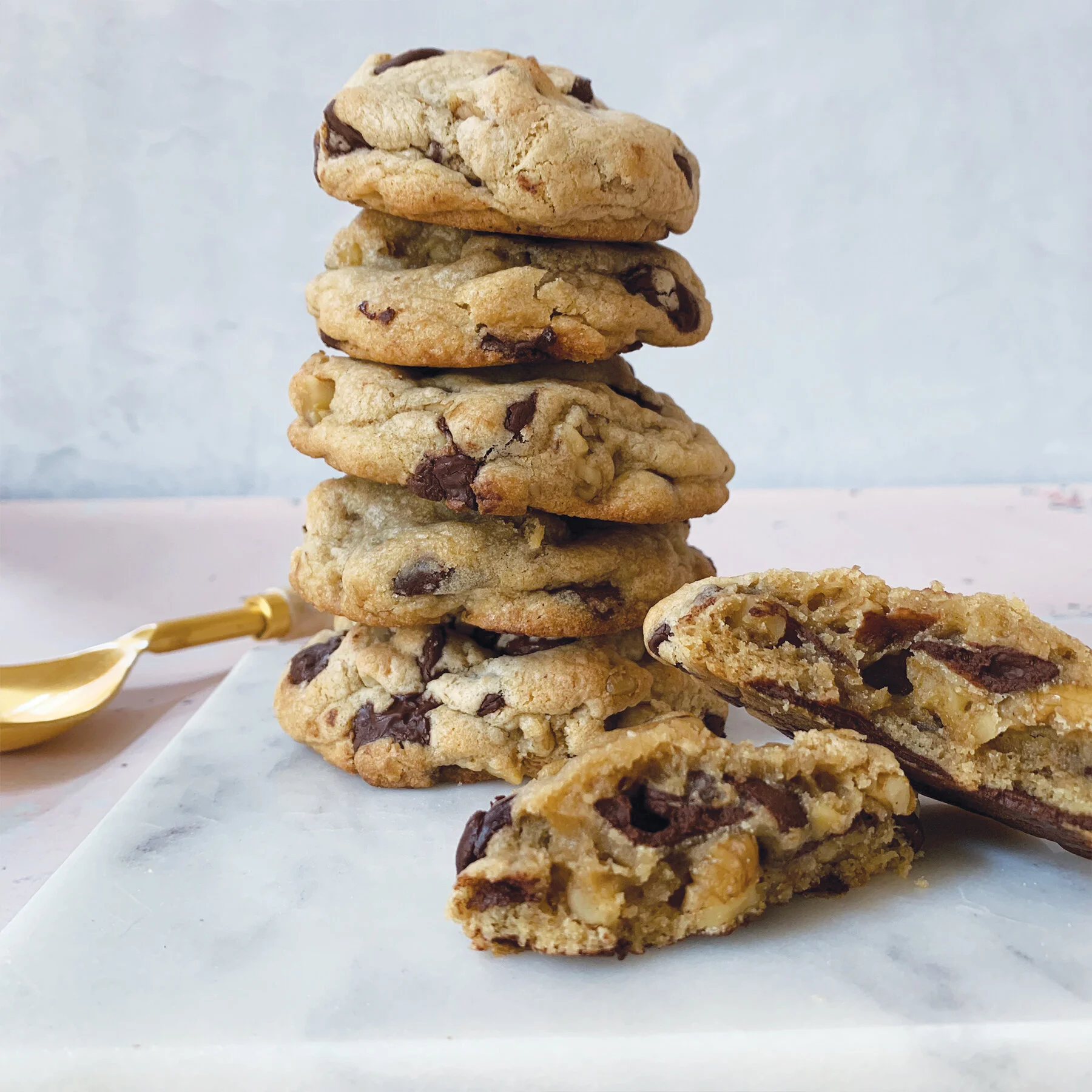 Chocolate Chip Nut Cookies