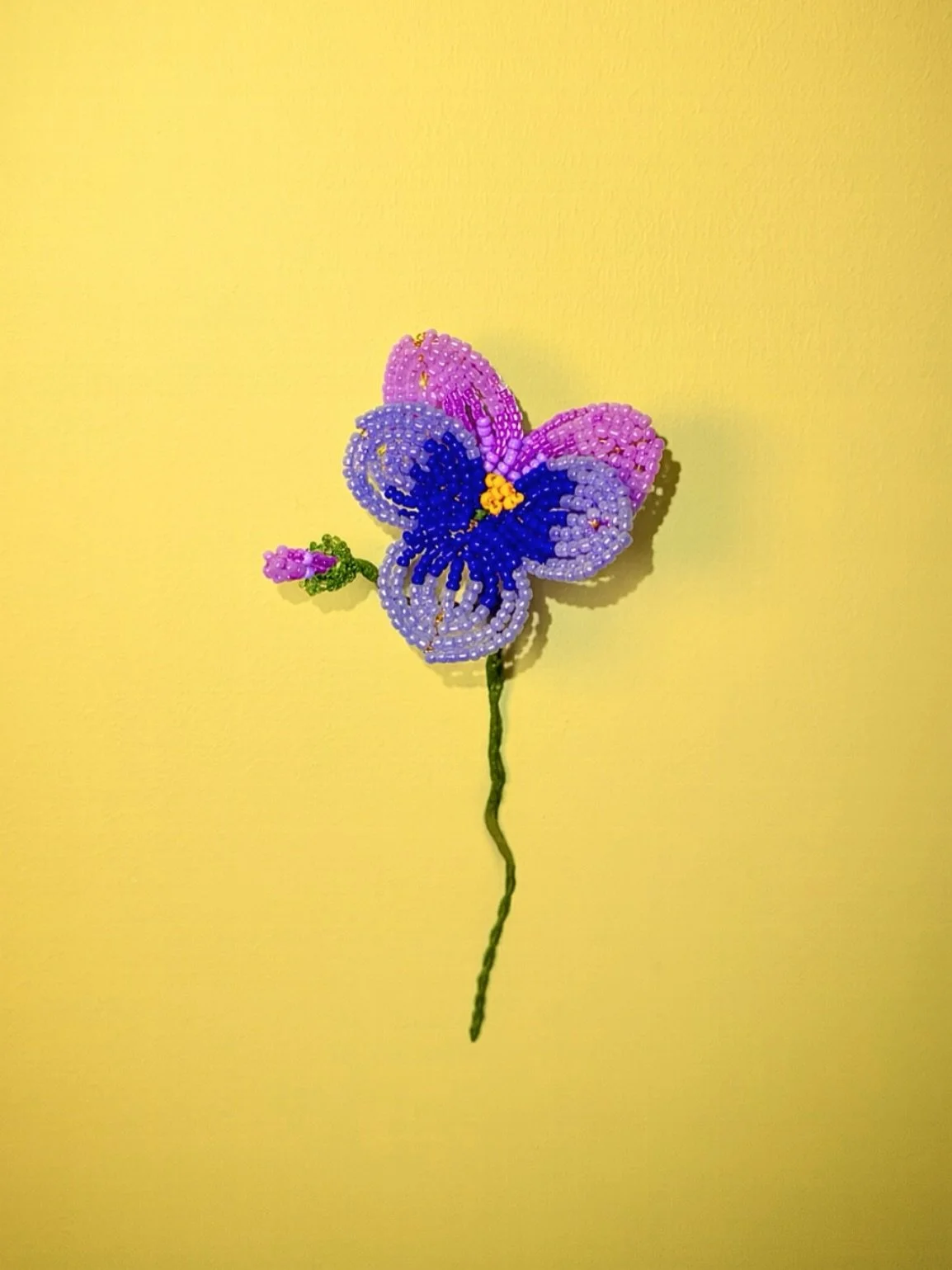 Every year on your birthday, I continue our beautiful ritual. Sending flowers to you is my way of keeping your spirit alive. Happy birthday, Violet.💜

#hkflorist #hkfloraldesign #londonflorist #hongkong #floral #flower #floristlife #floraldesign #fl