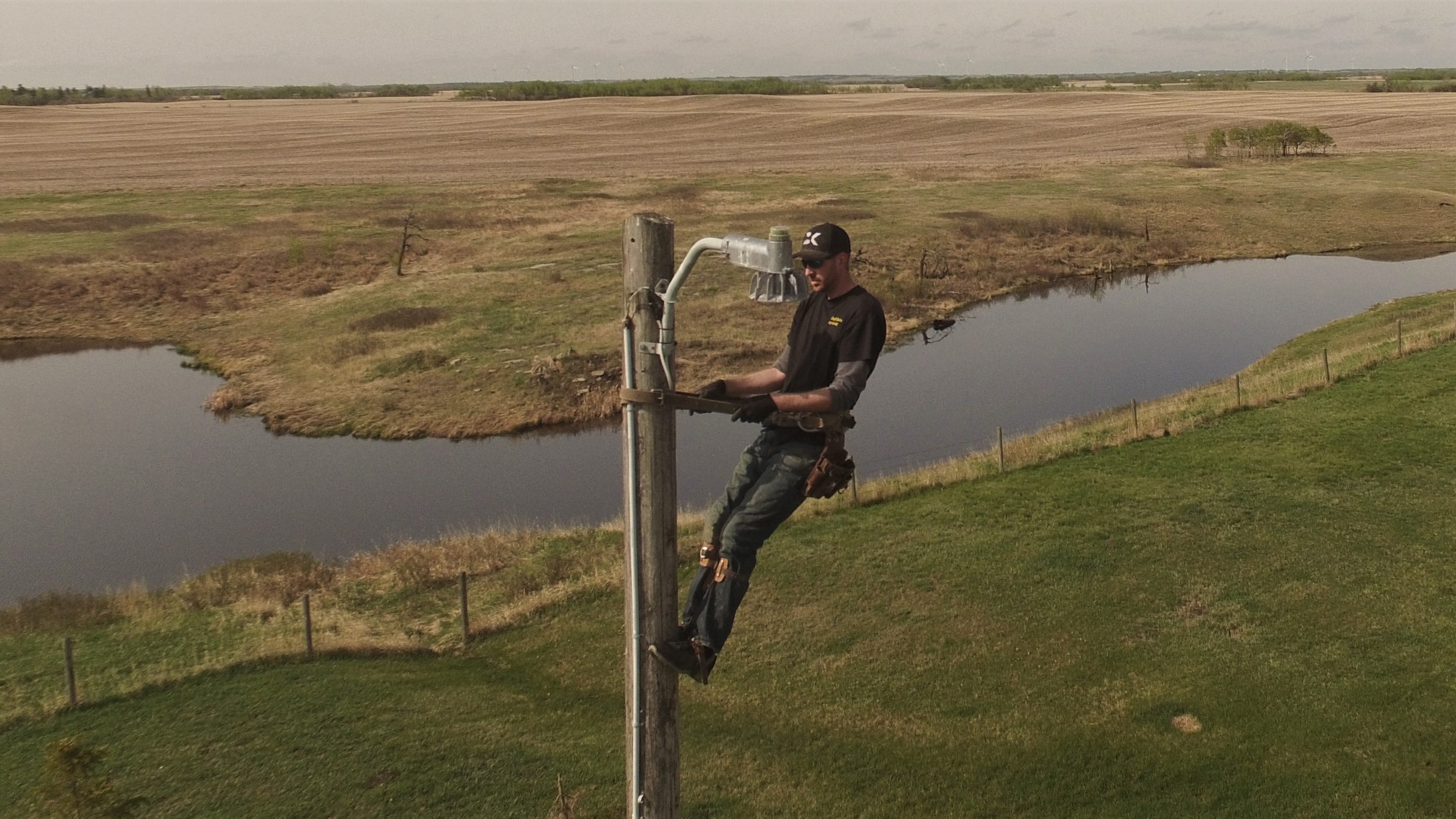 pole 04.jpg