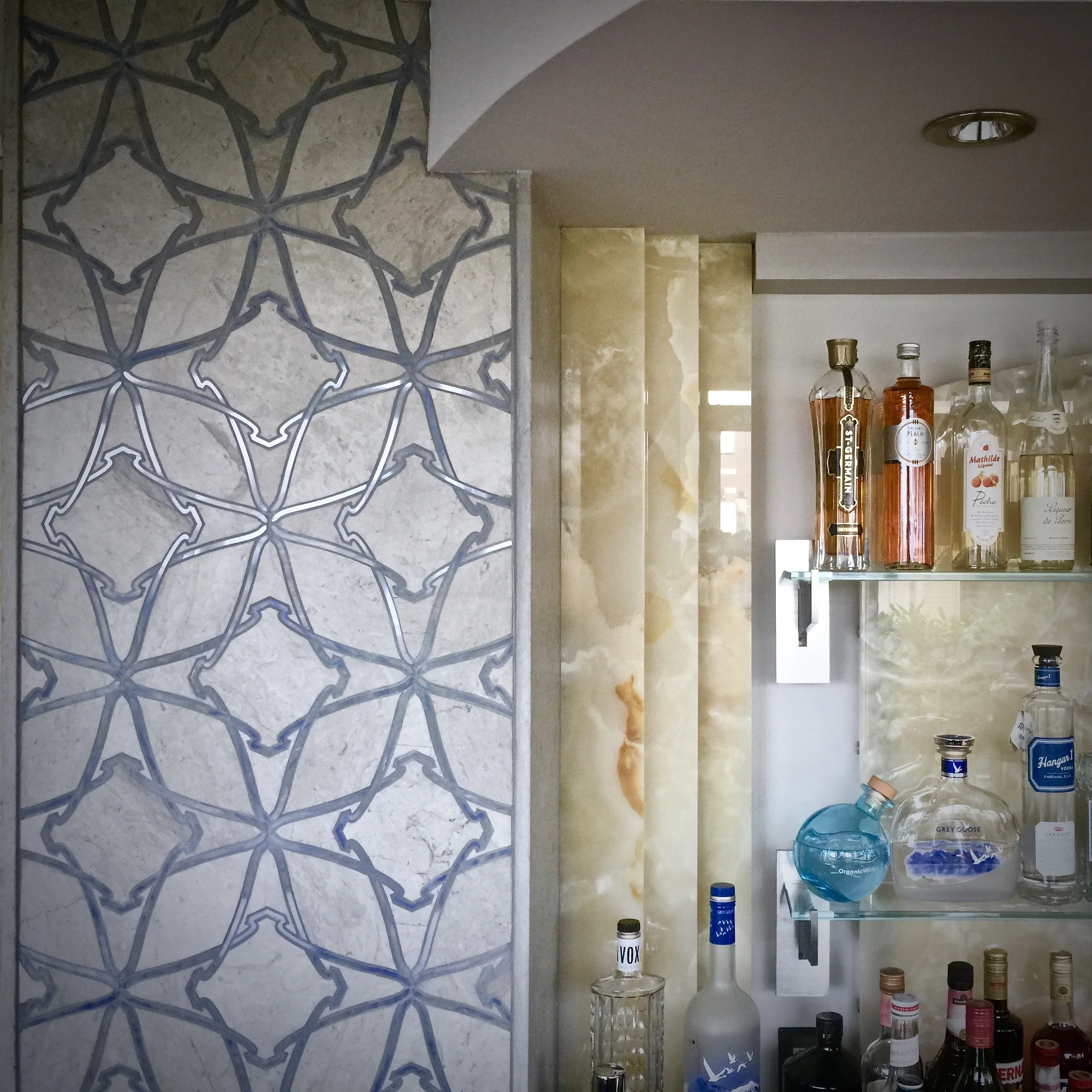 IN 8 Valda Bar Detail 1.jpg