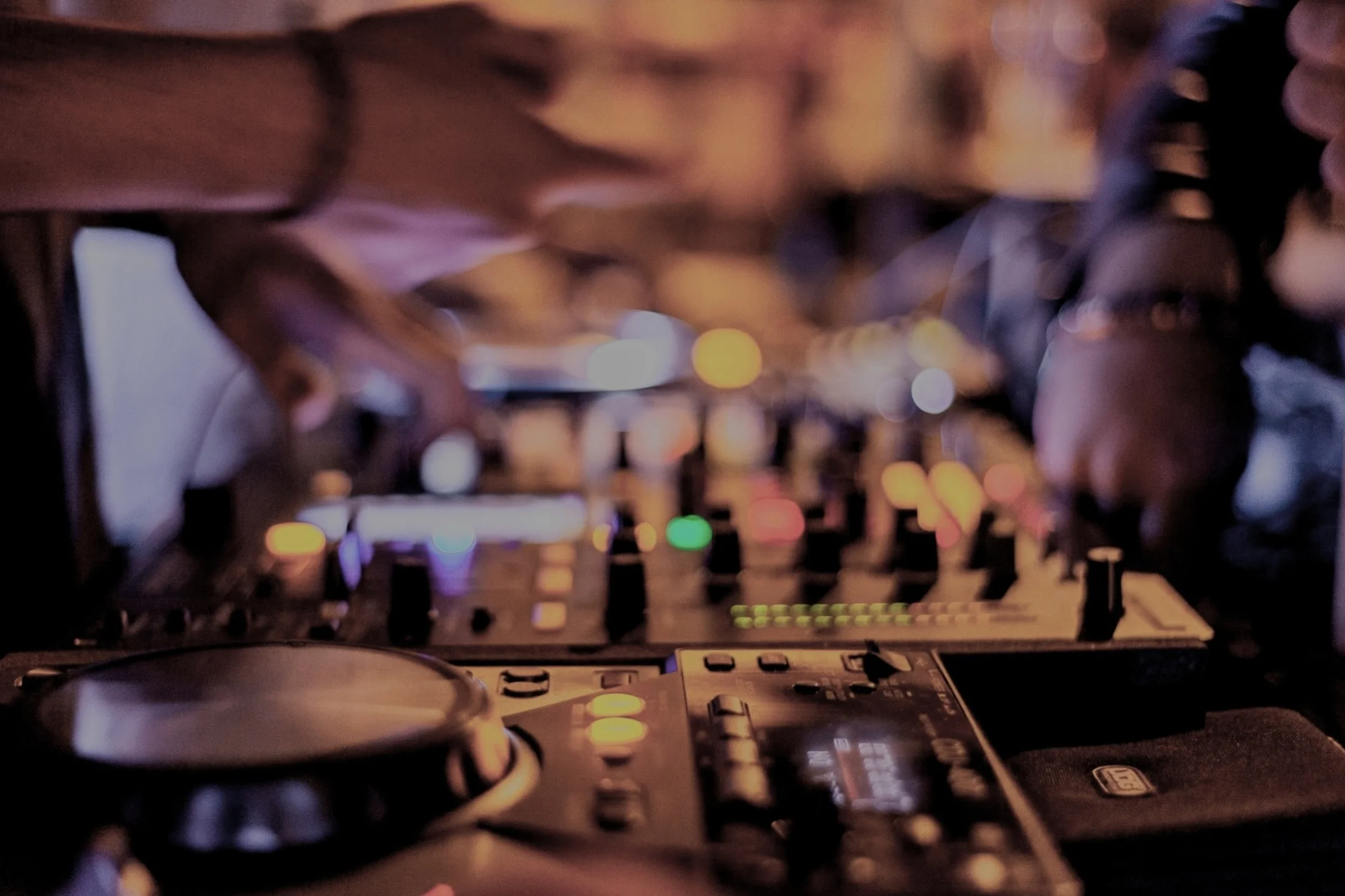 audio-blur-close-up-2111016.jpg
