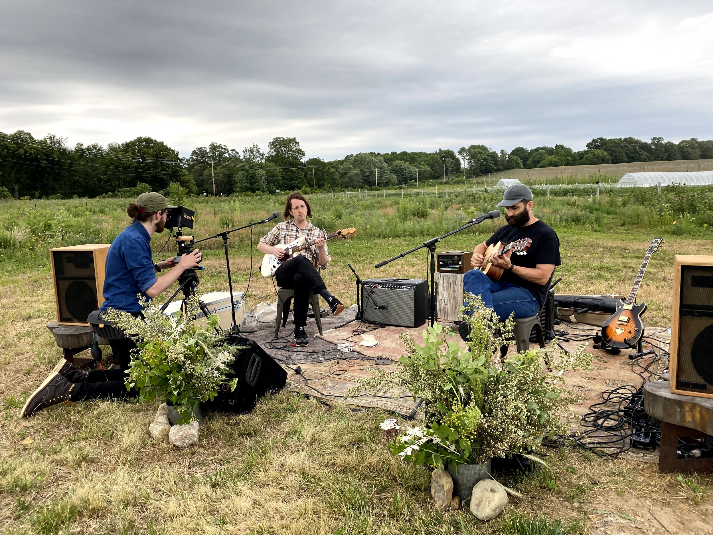 Music Mondays / Hospitality Appreciation Night