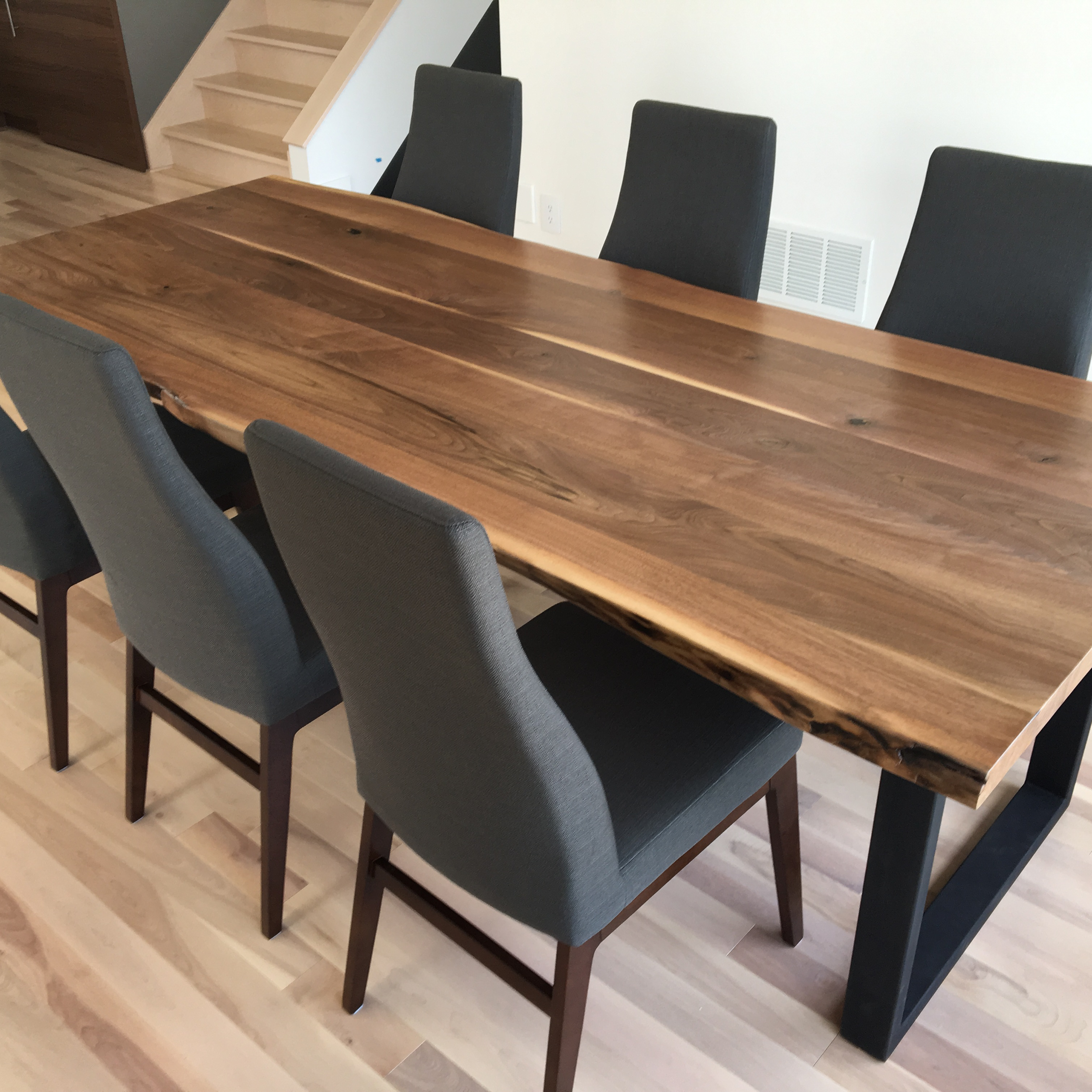 table_noyer.png