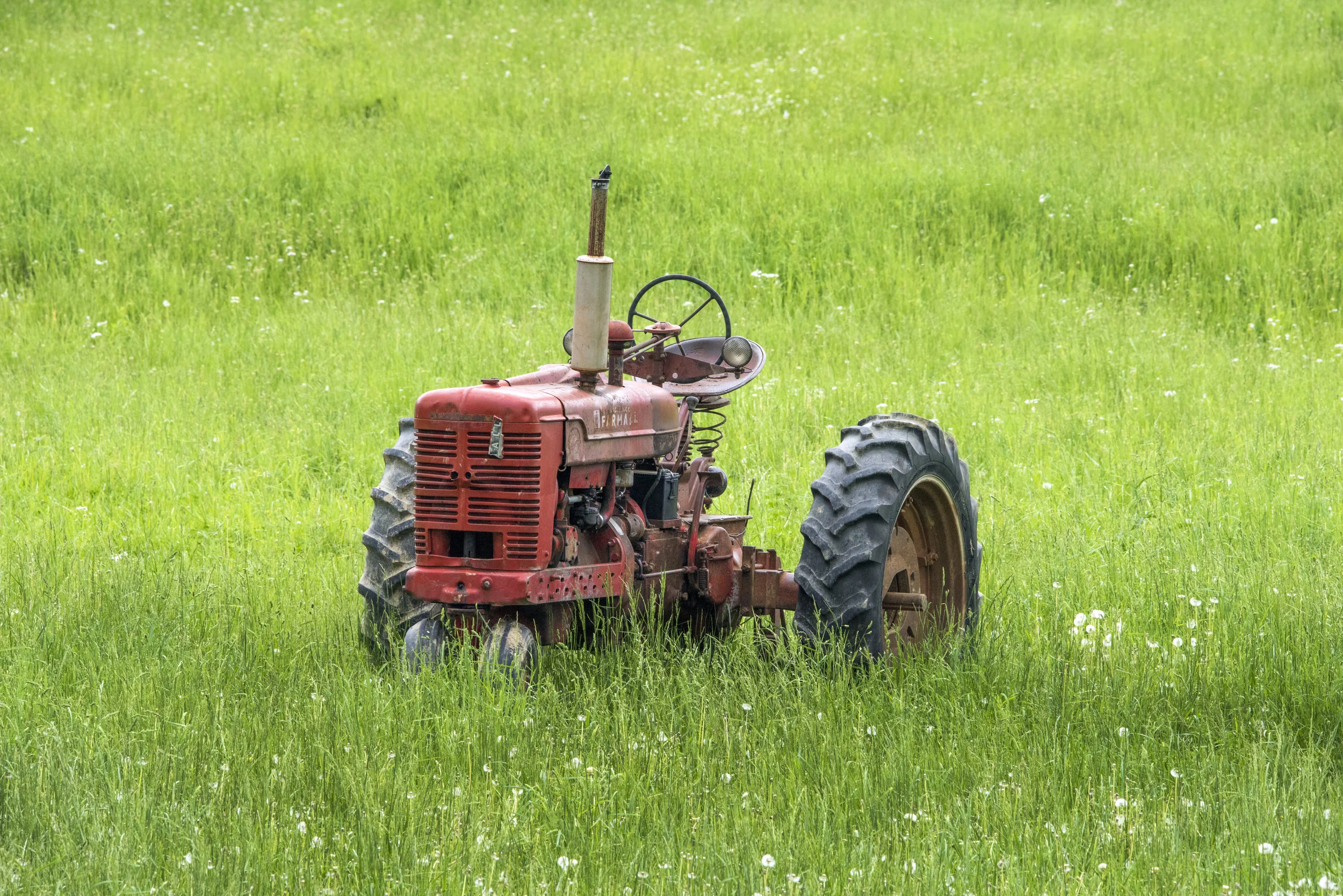 Episode 65: Farmers Are Buying 40 Year Old Tractors. Let's Talk About Why