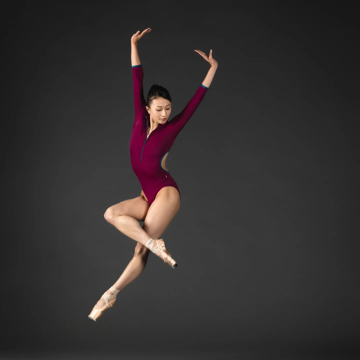 Starting my weekend off with a massage and later a session with one of my favorite families. The talented @azu918 of the @syracusecityballet