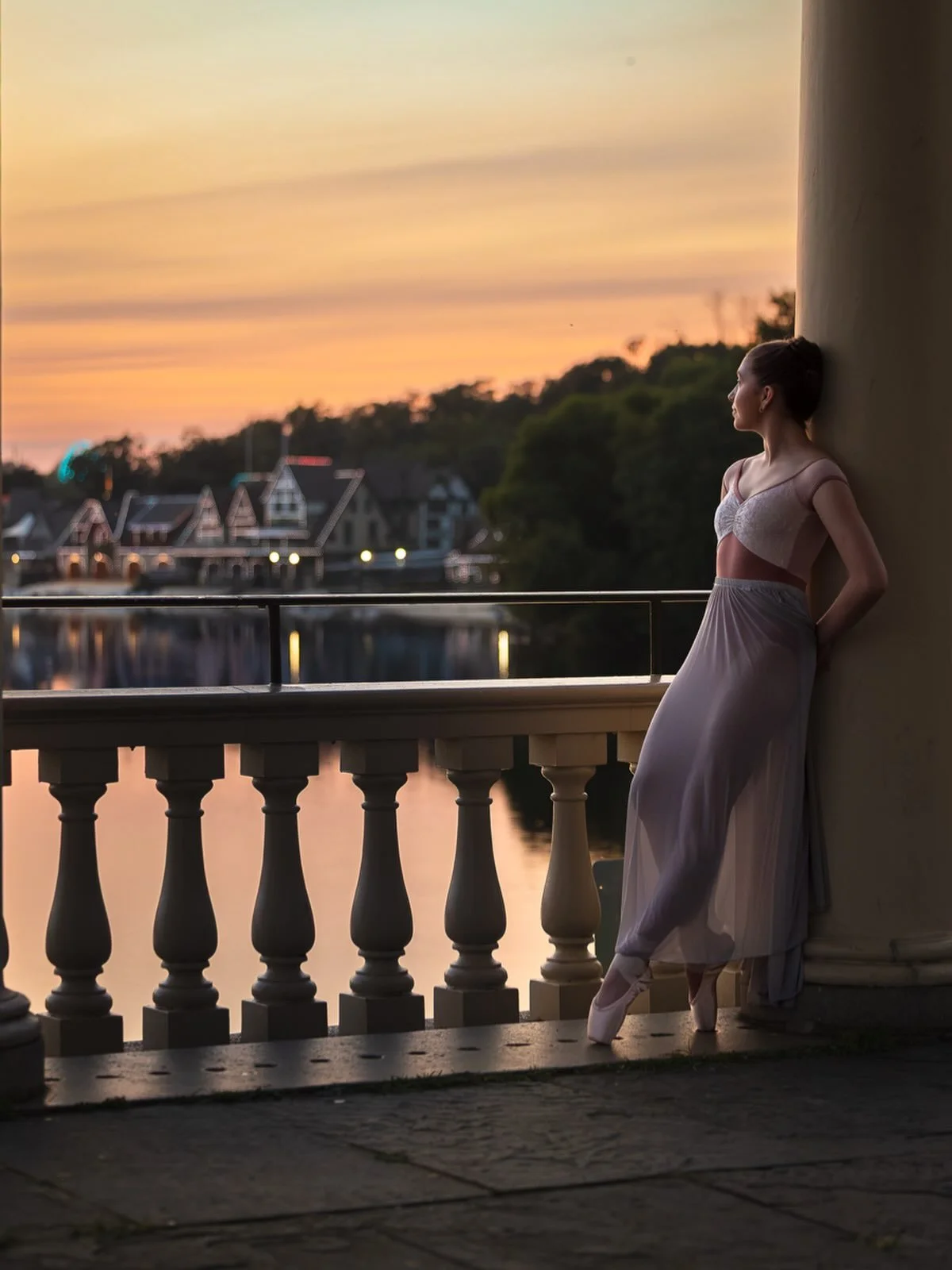 Philly&rsquo;s @boathouse_row showing off at @petrabella_ballet &lsquo;s session.  Excited to meet another @rockschooldance dancer this evening.