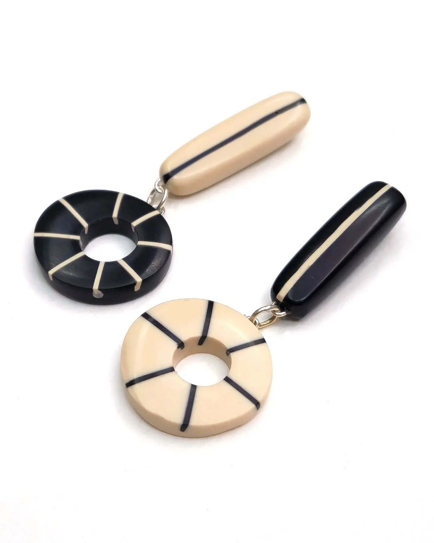 G E T  A  W I G G L E  O N ! ! !

You've only got until midday TODAY to get those KAZ orders in if you want them in time for Christmas! 🎅🎄🎁

I've finished the last couple of made to order pieces which will be getting packed up and posted out today