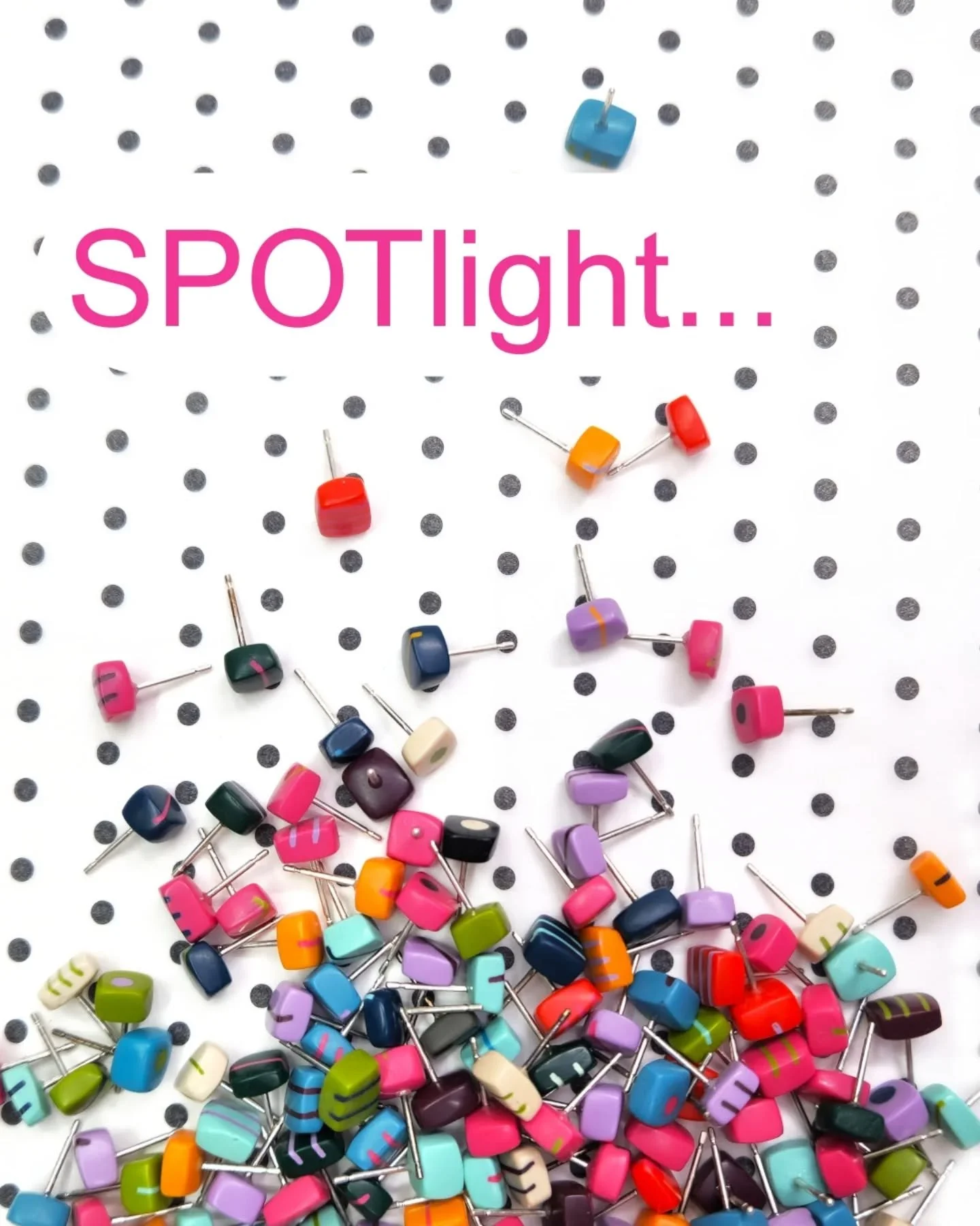 S P O T l i g h t ! ! !

It's the FINAL day of my SPOTlight @coburghouse

&hearts;️💛💗💚💜🧡💙

Today's you're last chance to come and visit the KAZ SPOTlight!

 I've taken over...🤣 the KAZ spots are everywhere...windows, plinths, mannequins and of