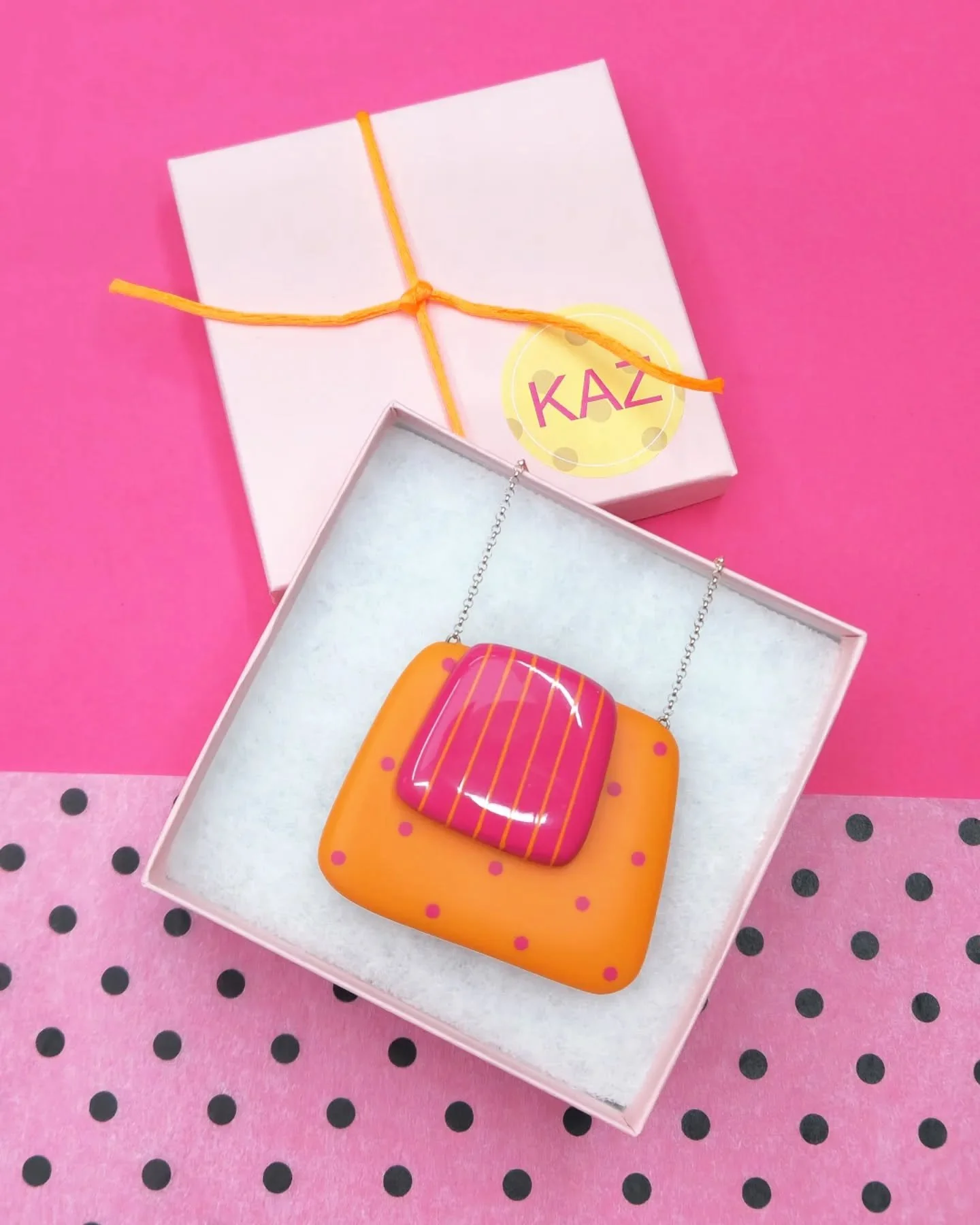 B I R T H D A Y ? ? ? 

Remember when you sign up to the KAZ VIP club not only will you get the monthy KAZ gossip, AND exclusive access to the KAZ secret shop ( opening again soon!...)

 BUT, if you tell me your birthday a little KAZ treat will drop 