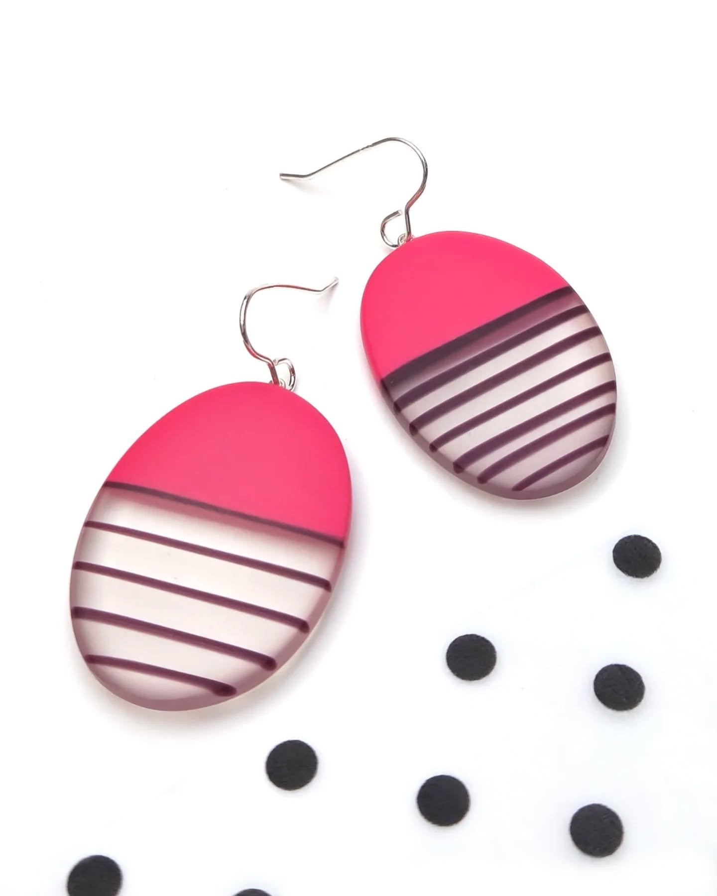 C H A N G E  O V E R ! ! ! 

This week has been change over for the @coburghouse shop!

You'll now find some KAZ pops of pink and lilac on display ready for the sunnier, longer days (although it's bloody freeeezing 😂❄️)

We're so lucky to have this 