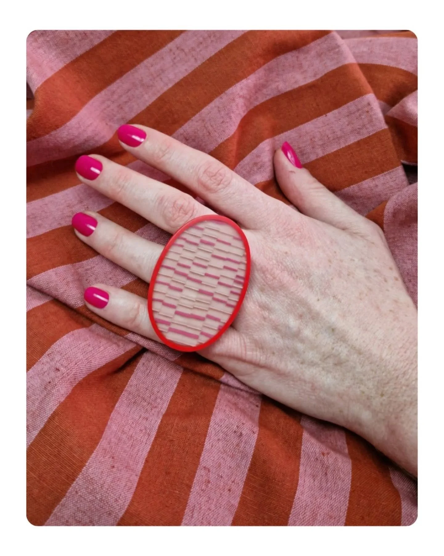 D I V I N E ! ! !

The online  @artburst.studios boutique is open until the  12th of May!

This beaut of a ring has already found a new home but there's other gorgeous pieces up for grabs!

Head over to the @artburst.studios website to see what might