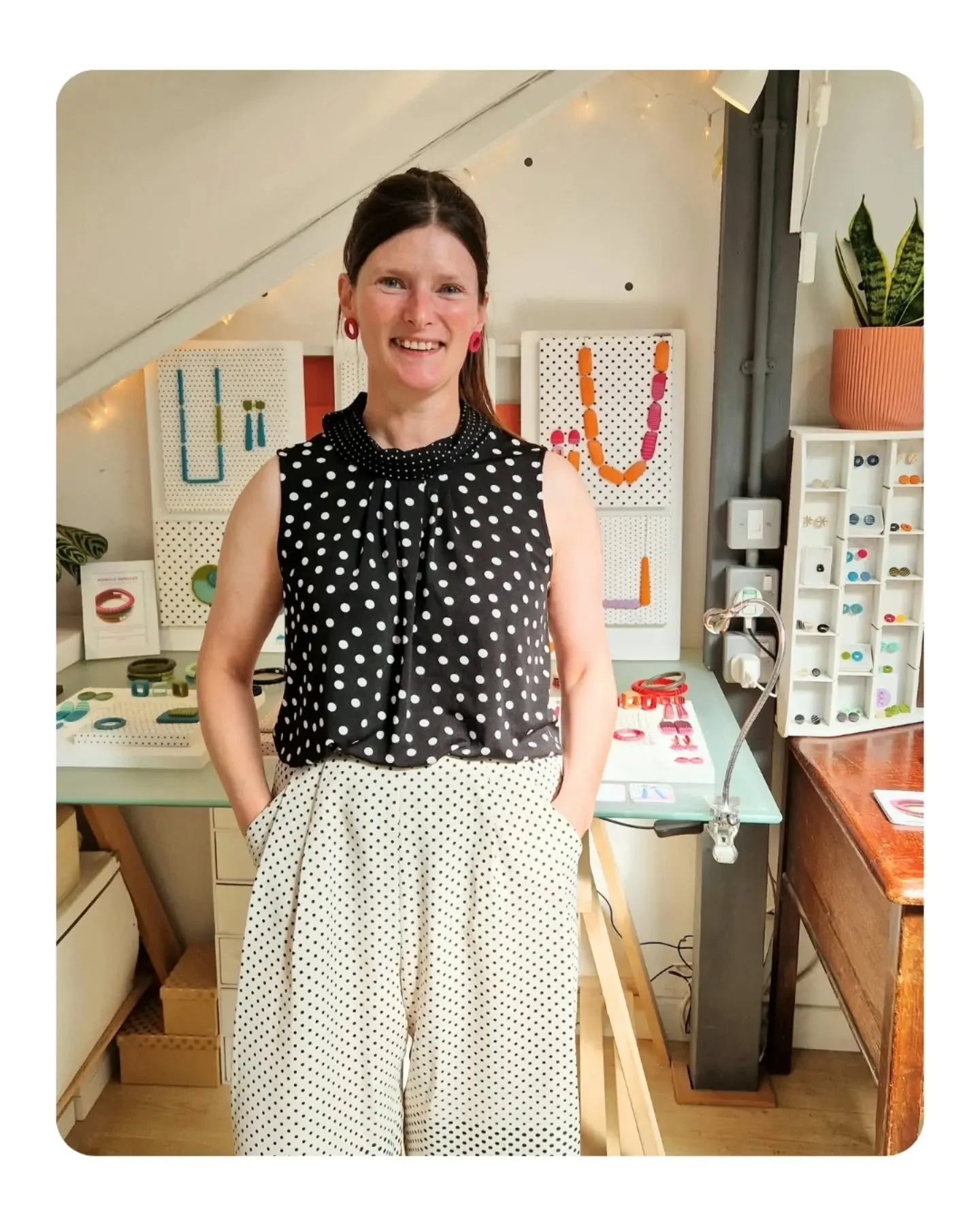 T H A N K  Y O U ! ! ! 

Massive thank you to everyone who came along to our @coburghouse open studios at the weekend!

I had such a fun weekend!

The building looked fantastic, if you lot only knew what our studios looked like most of the time! 🤣🙈