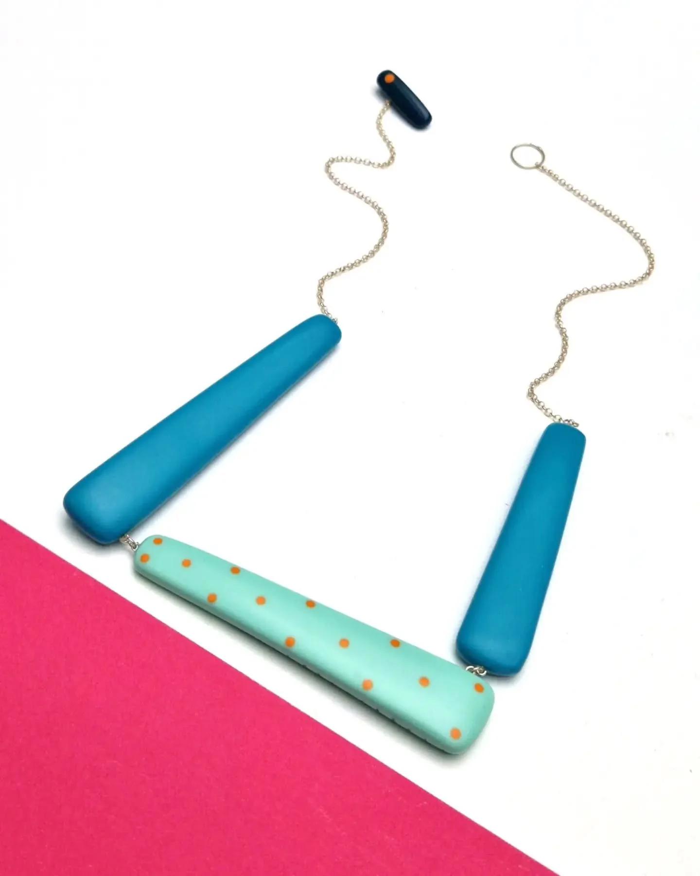 R E P A I R S ! ! ! 

Had a wee accident with your KAZ jewels...think that's it...?

Don't throw your KAZ jewels out!!!

Let me have a look at them for you and I'll see if they can be fixed!

This necklace was bought from one of my lovely stockists @