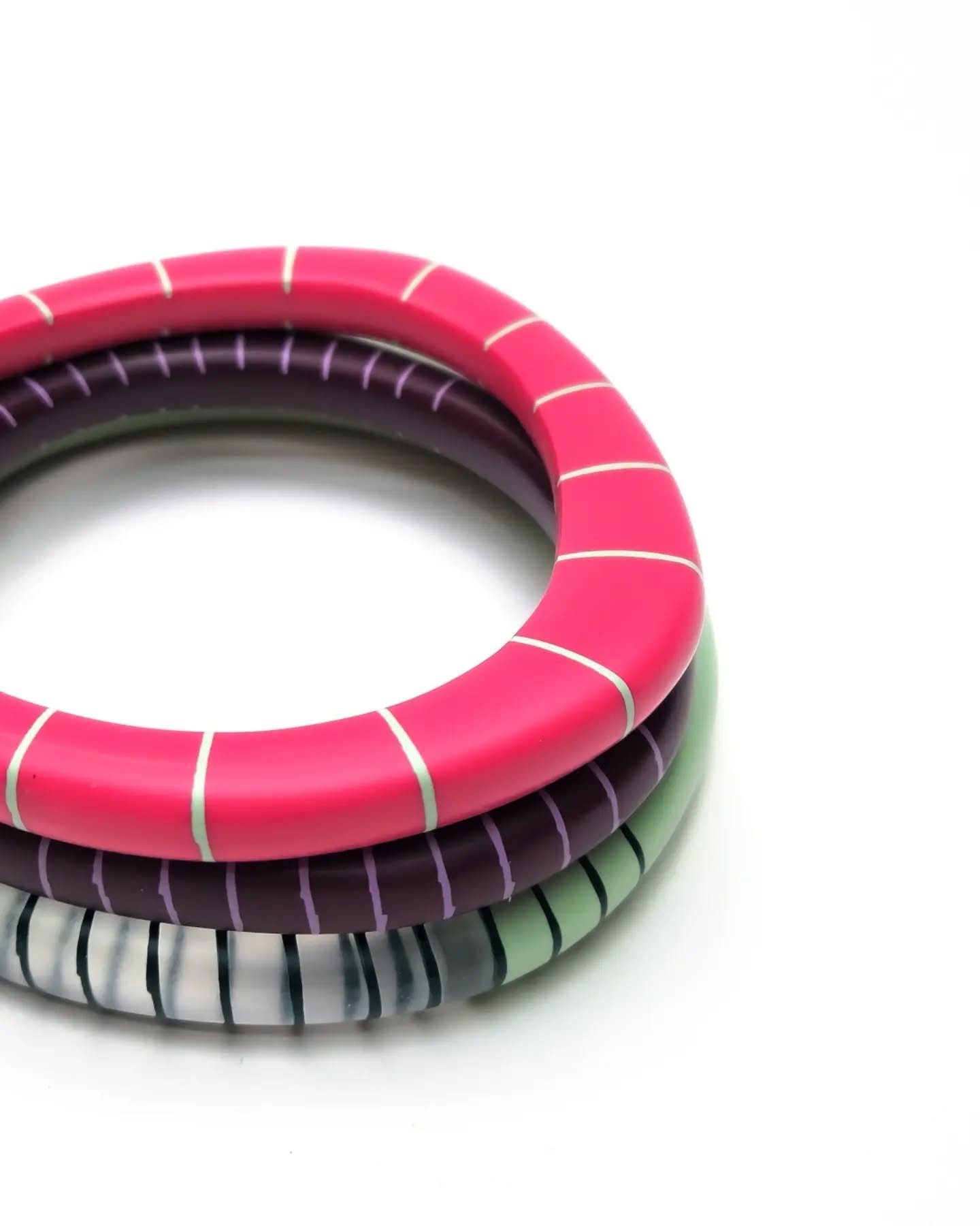 B A N G L E S ! ! !

The KAZ Wangle Bangles have been part of the collection since I graduated in 2002!!!

Available in ALL the colours with contrasting spottty and stripy designs they are a brilliant way to add a pop of colour to your outfit!

AND t