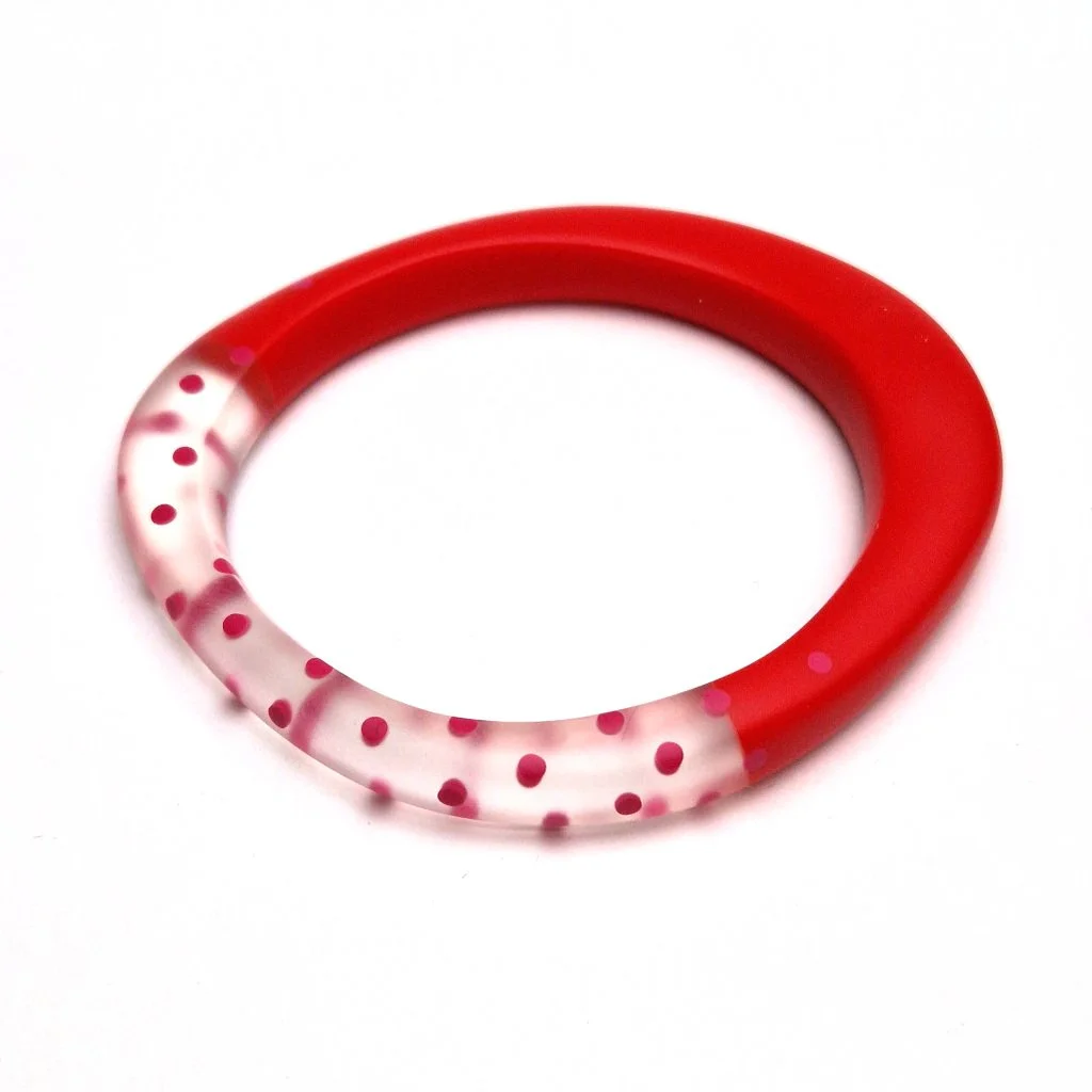 spotty-red-pink-resin-bangle.jpg