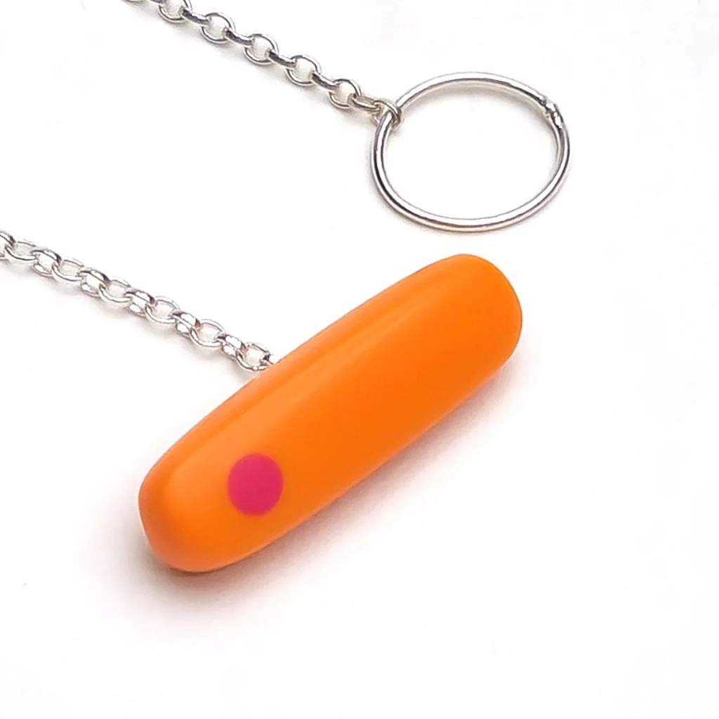 orange-catch-resin-pendant.jpg