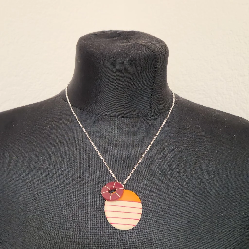 maroon-orange-stripe-ss-pendant-modelled.jpg