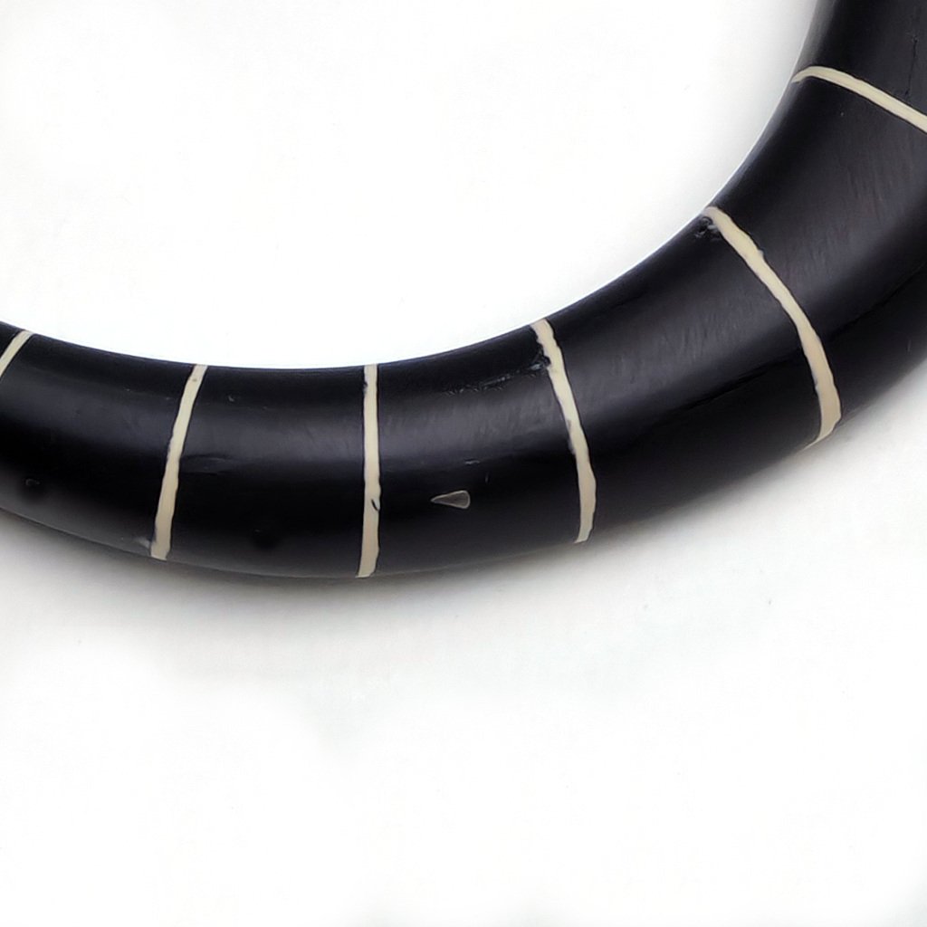 DETAIL-BLACK-SS-BANGLE.jpg