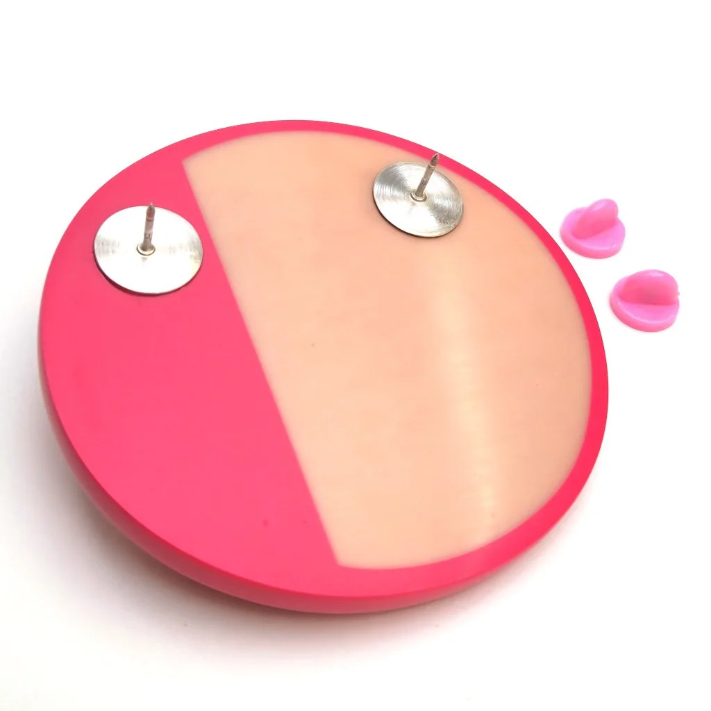 reverse-dot-layer-brooch-pink.jpg