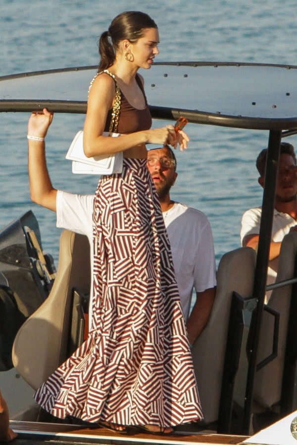 kendall-jenner-plan-c-printed-skirt-in-mykonos.jpg