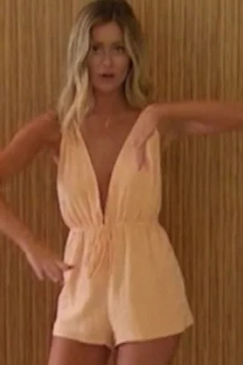 hannah-godwin-bachelor-in-paradise-pink-romper-plunge-neck.jpg