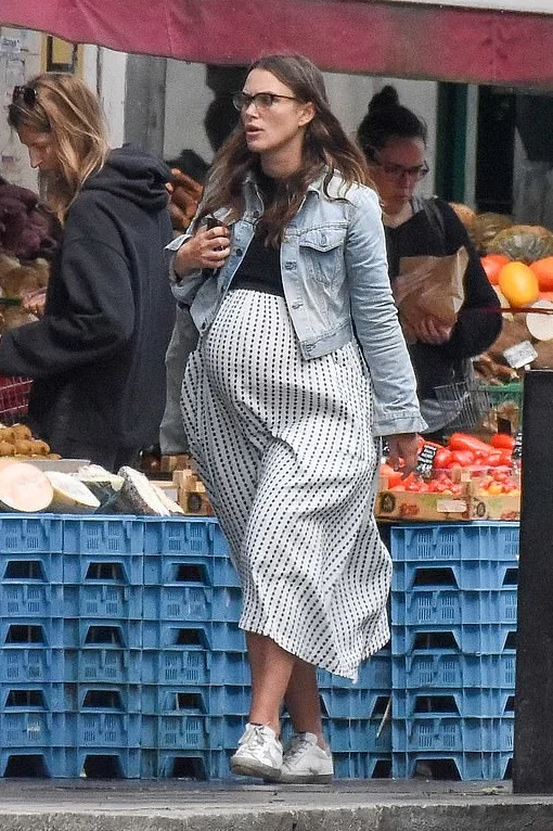 keira-knightley-white-printed-maxi-dress-in-london.jpg