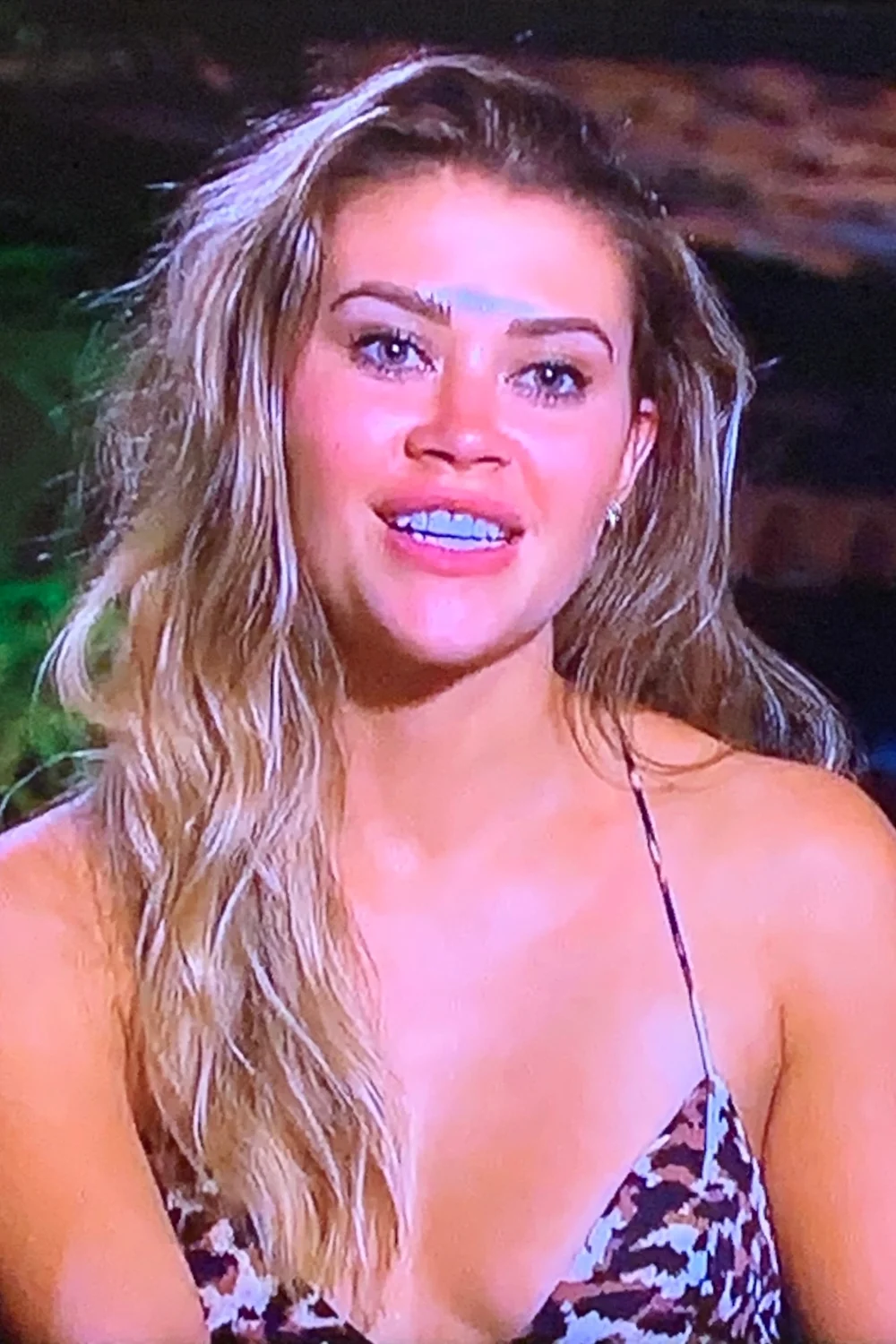 caelynn-miller-keyes-leopard-print-dress-on-bachelor-in-paradise.jpg