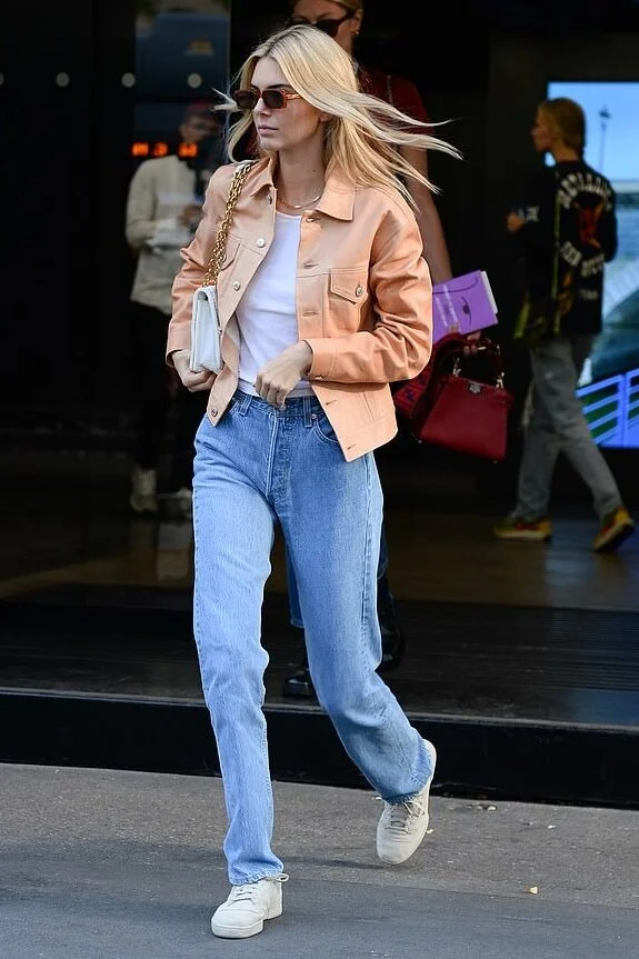 Kendall Jenner Goes Blonde With This Structured Jacket In Milan