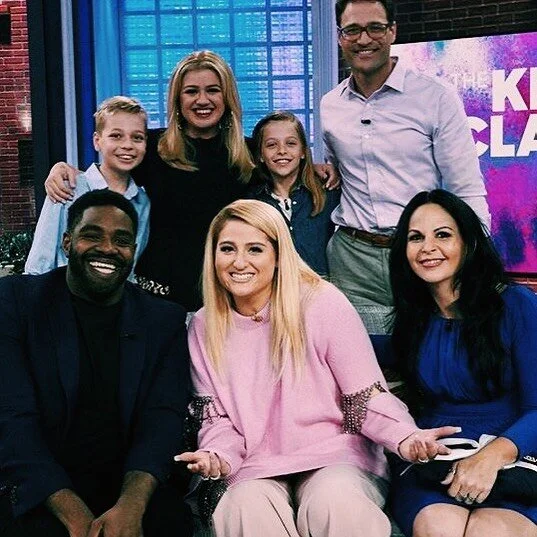 meghan-trainor-pink-sweater-on-the-kelly-show.jpg