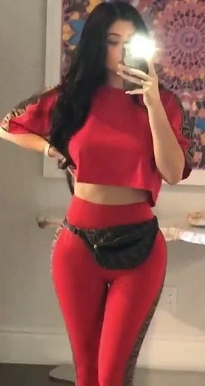 kylie-jenner-fendi-red-crop-top.jpg