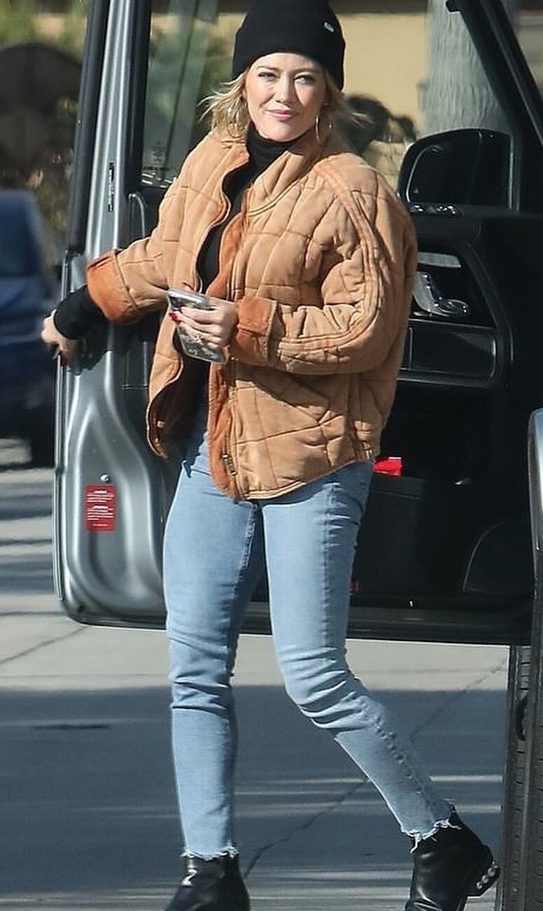 hilary-duff-free-people-tan-quilted-jacket.jpg